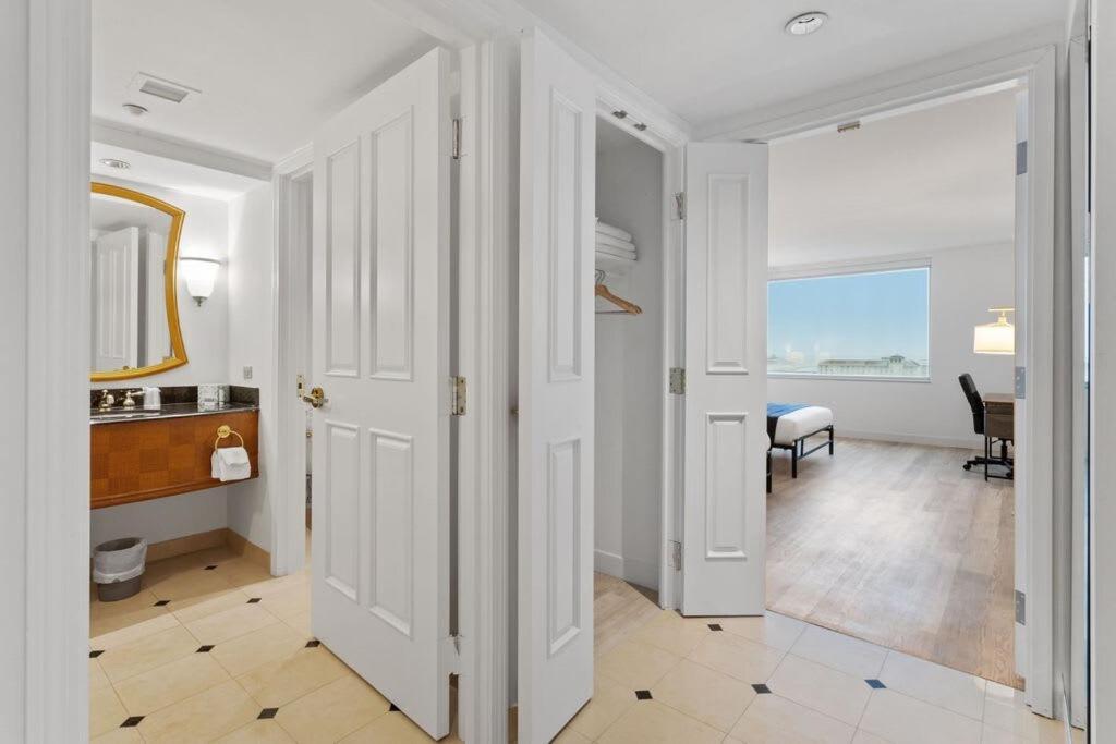 Stylish 2Br 3Ba Cozysuites At Showboat Atlantic City Exterior photo