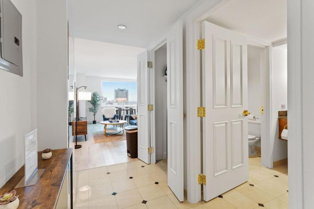 Stylish 2Br 3Ba Cozysuites At Showboat Atlantic City Exterior photo